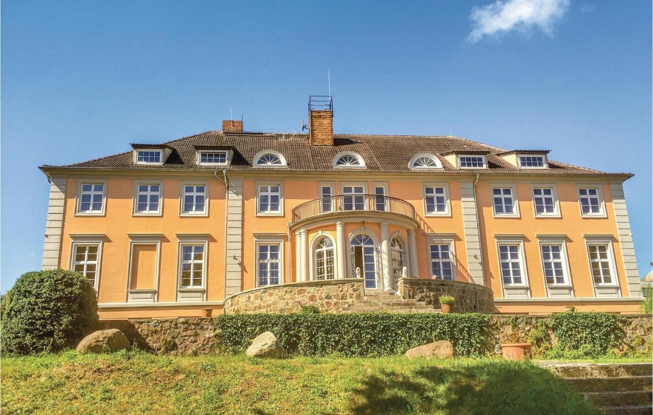 Herrenhaus Luebbenow Εξωτερικό φωτογραφία