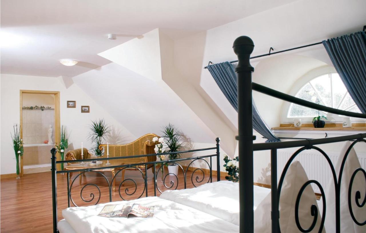 Herrenhaus Luebbenow Εξωτερικό φωτογραφία
